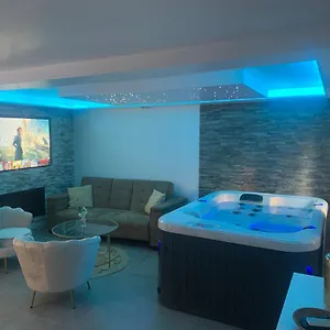 https://sand-spa-logement-entier.fr-provencehotel.com